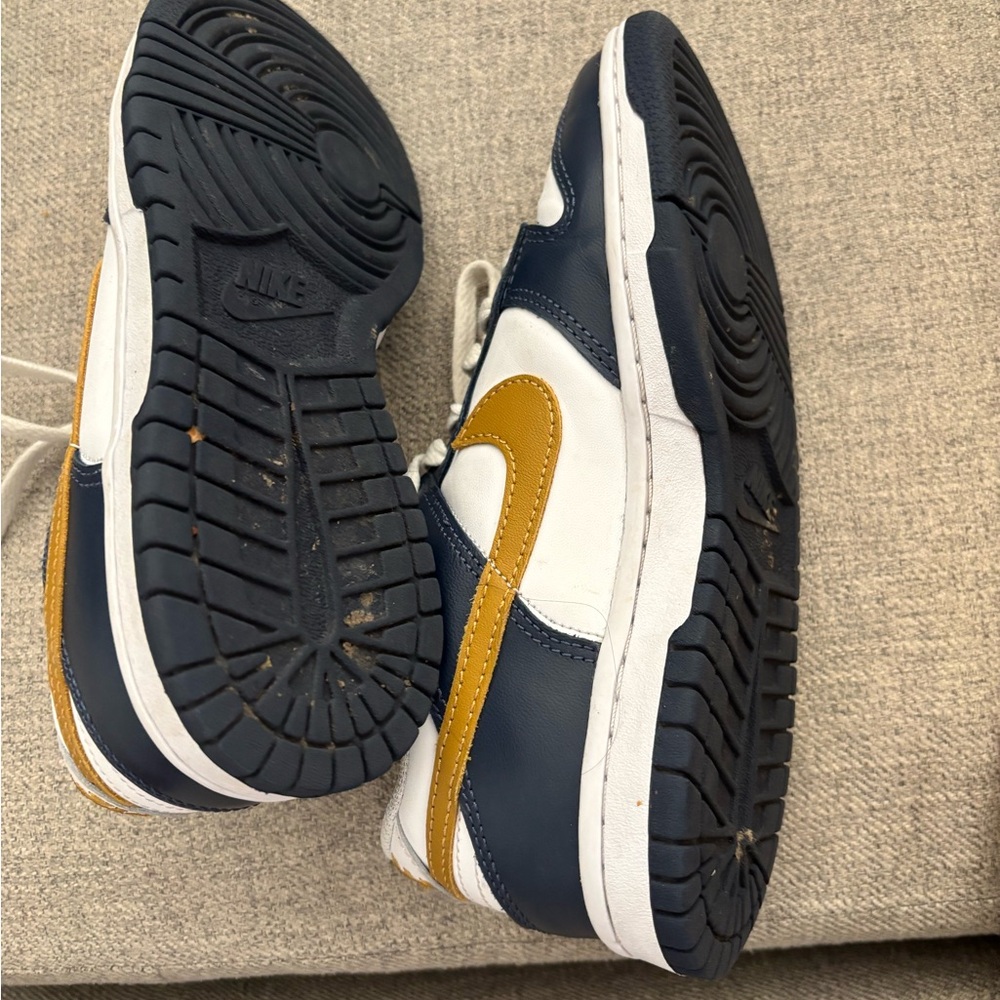 Nike Men's Navy and Mustard Sneakers
